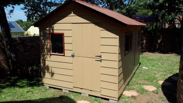 2.4m x 3.6m, 3 Windows, Stable Door, Partition - Image 3